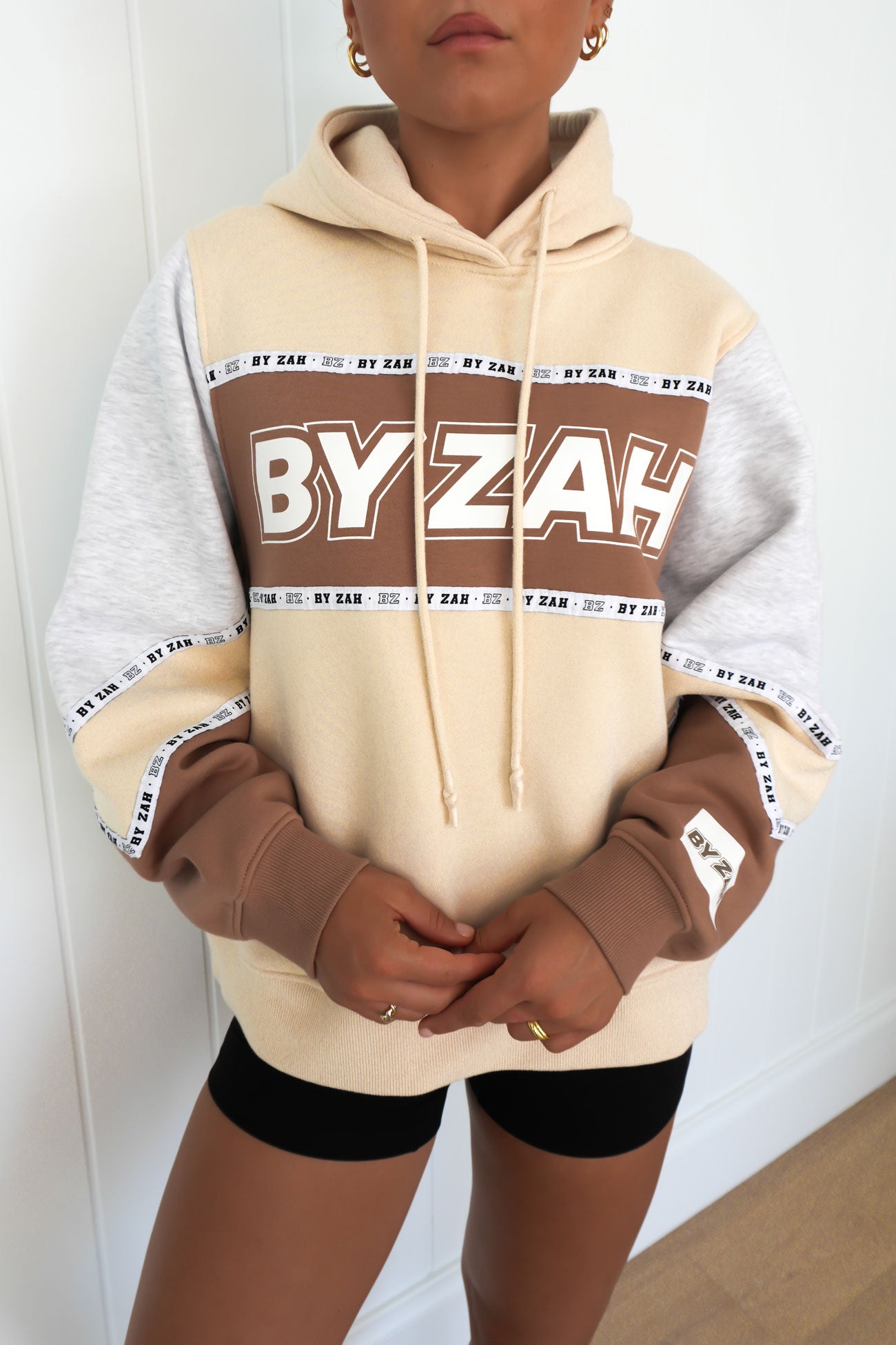 Cove Panel Hoody Beige f2