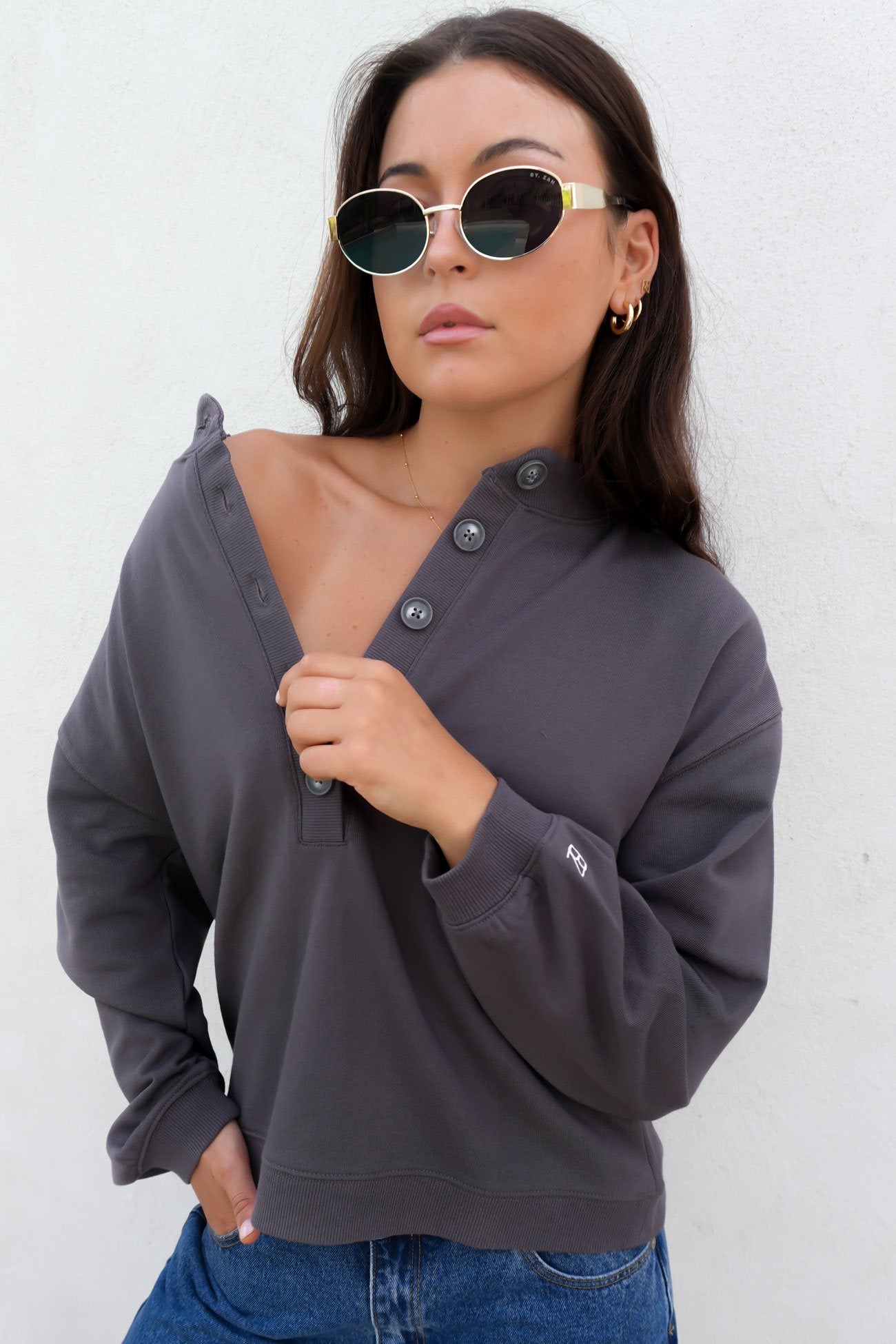 Elixir Button Lounge Crew Charcoal - BY. ZAH