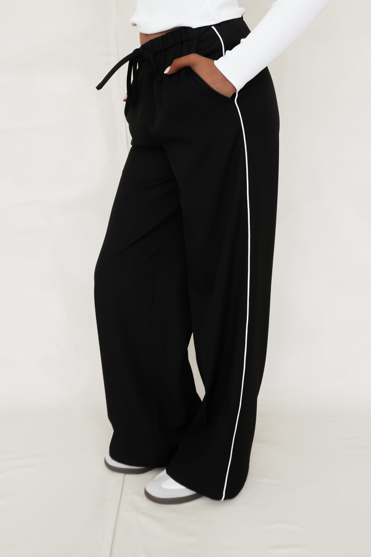 Maddox Piped Pant Black
