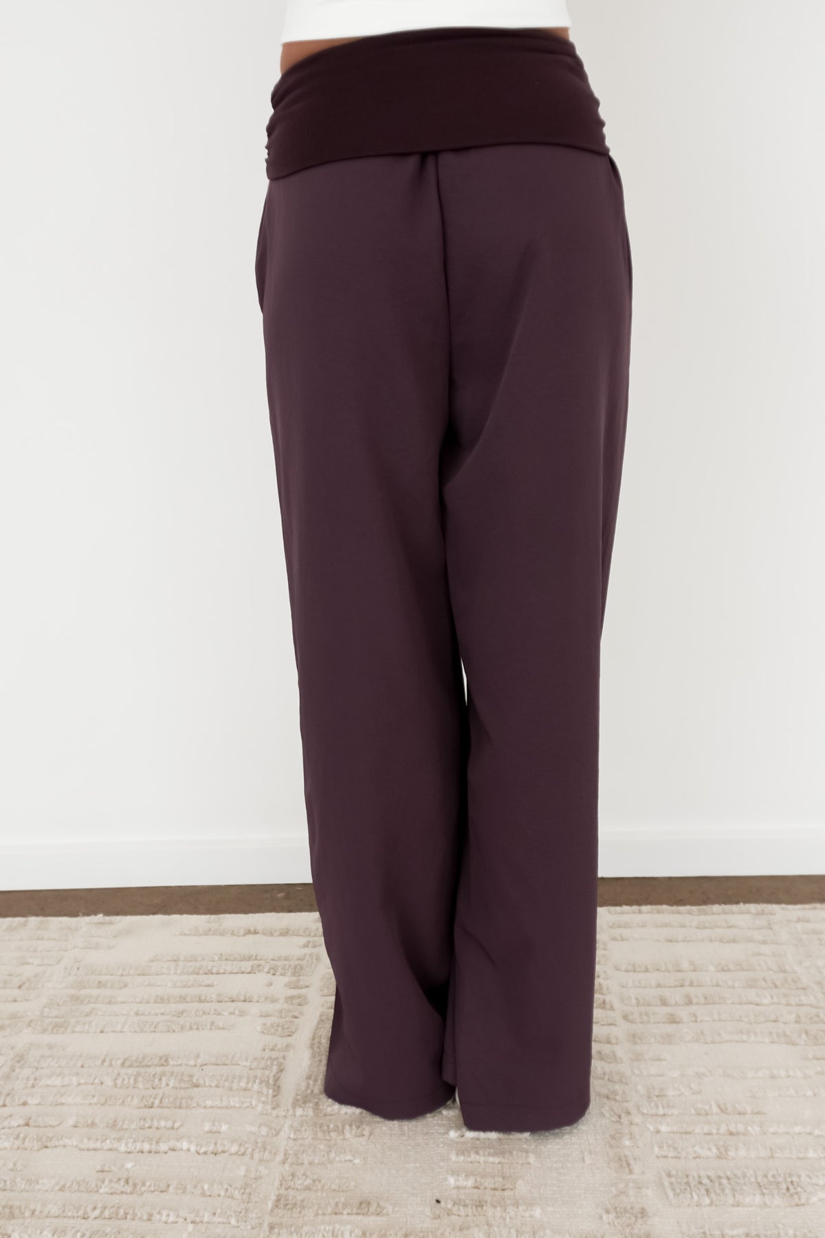 Solana Trackpant Plum