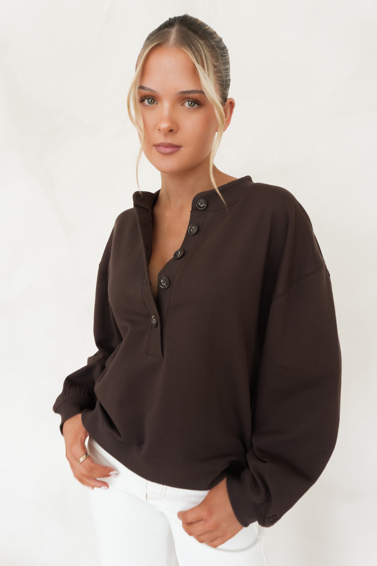 Elixir Button Lounge Crew Chocolate